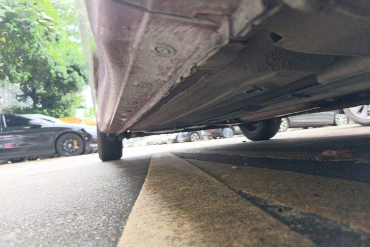 Used Nissan Tiida 2011 1.6L CVT Smart Version Chassis Front Right