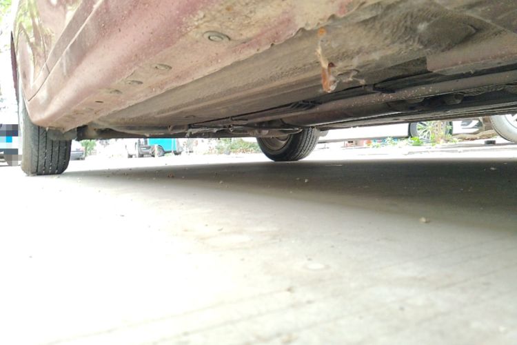 Used Nissan Tiida 2011 1.6L Manual Smart Version Chassis Front Right