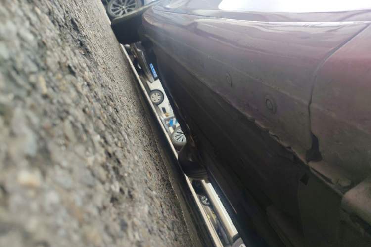 Used Nissan Tiida 2011 1.6L CVT Smart Version Chassis Front Right