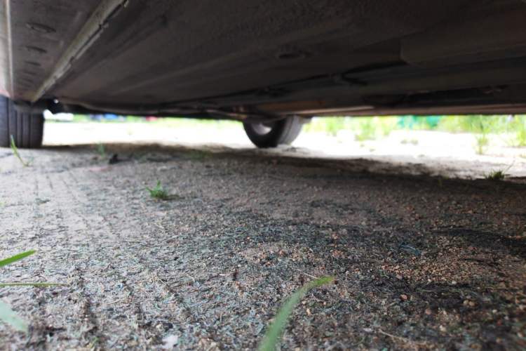 Used Nissan Tiida 2011 1.6L Manual Comfort Edition Chassis Front Right
