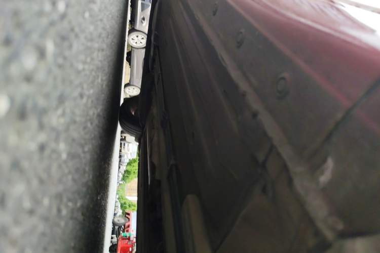 Used Nissan Tiida 2011 1.6L CVT Comfort Model Chassis Front Right