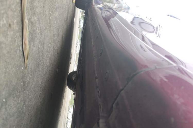 Used Nissan Tiida 2011 1.6L CVT Luxury Edition Chassis Front Right