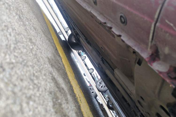 Used Nissan Tiida 2011 1.6L CVT Comfort Model Chassis Front Right