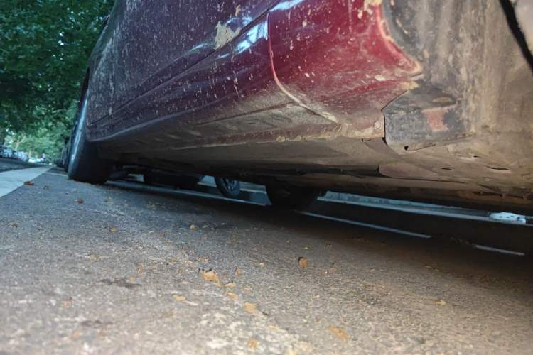 Used Nissan Tiida 2011 1.6L Manual Smart Version Chassis Front Right