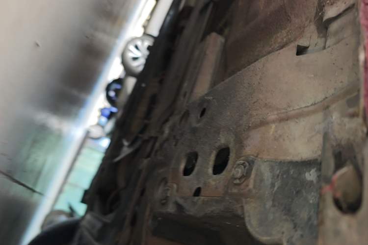 Used Nissan Tiida 2011 1.6L CVT Smart Version Chassis Front Right