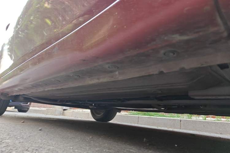 Used Nissan Tiida 2011 1.6L CVT Comfort Model Chassis Front Right