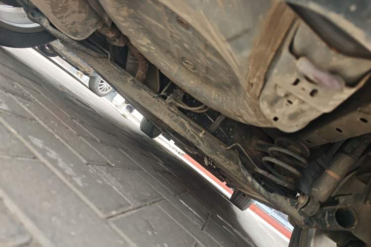 Used Nissan Tiida 2011 1.6T M-CVT Cool Edition Chassis Rear