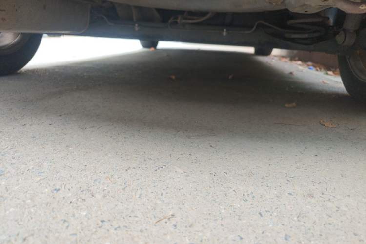 Used Nissan Tiida 2011 1.6L Manual Comfort Edition Chassis Rear
