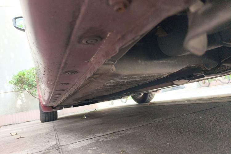 Used Nissan Tiida 2011 1.6L CVT Smart Version Chassis Rear Left