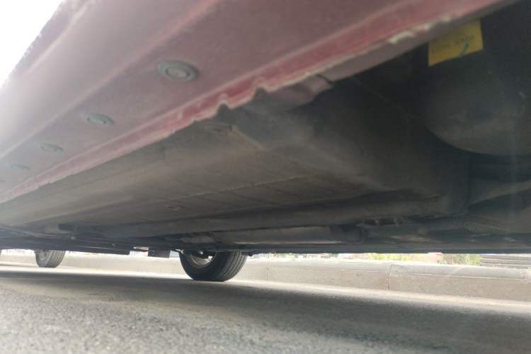Used Nissan Tiida 2011 1.6L Manual Comfort Edition Chassis Rear Left