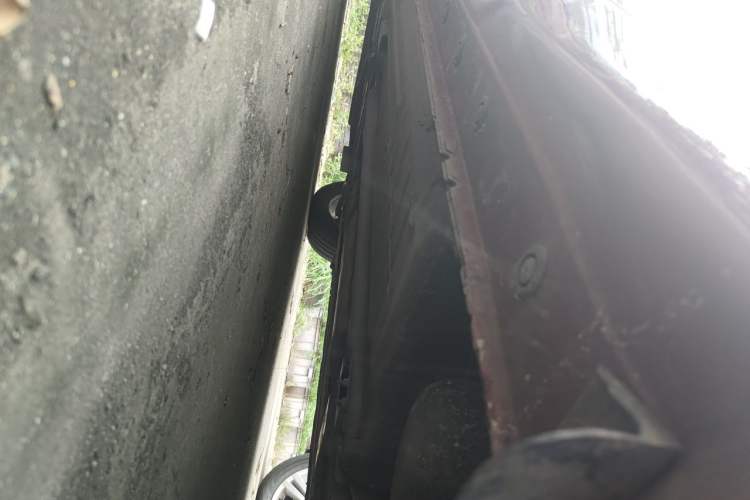 Used Nissan Tiida 2011 1.6L CVT Luxury Edition Chassis Rear Left