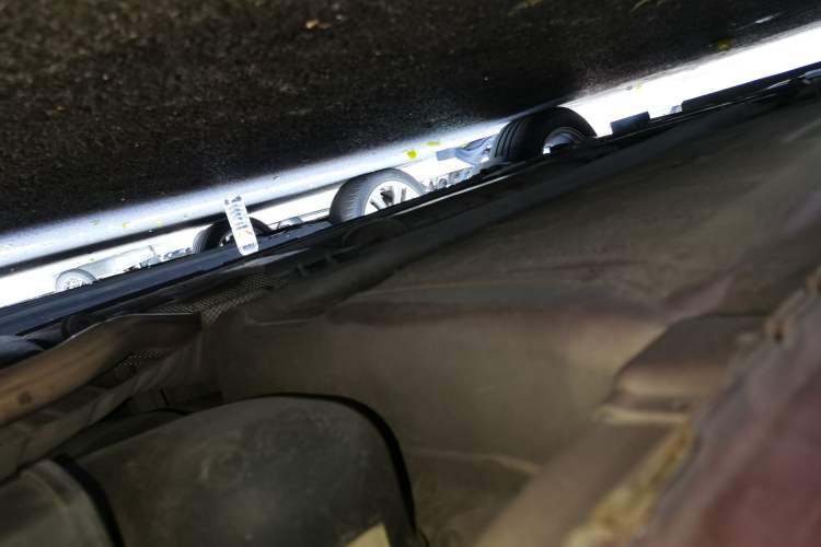 Used Nissan Tiida 2011 1.6L CVT Smart Version Chassis Rear Left