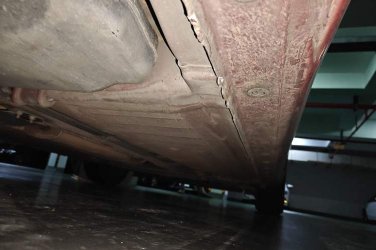 Used Nissan Tiida 2011 1.6L CVT Luxury Edition Chassis Rear Right
