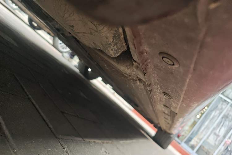 Used Nissan Tiida 2011 1.6T M-CVT Cool Edition Chassis Rear Right