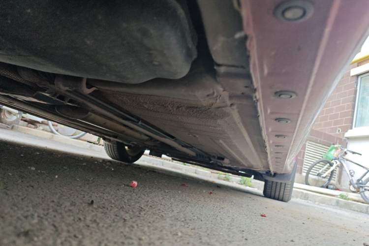 Used Nissan Tiida 2011 1.6L CVT Smart Version Chassis Rear Right