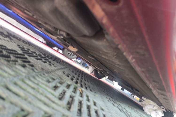 Used Nissan Tiida 2011 1.6L CVT Smart Version Chassis Rear Right