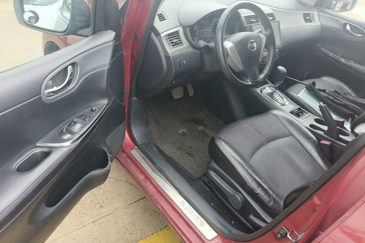 Used Nissan Tiida 2011 1.6T M-CVT Cool Edition Driver Seat