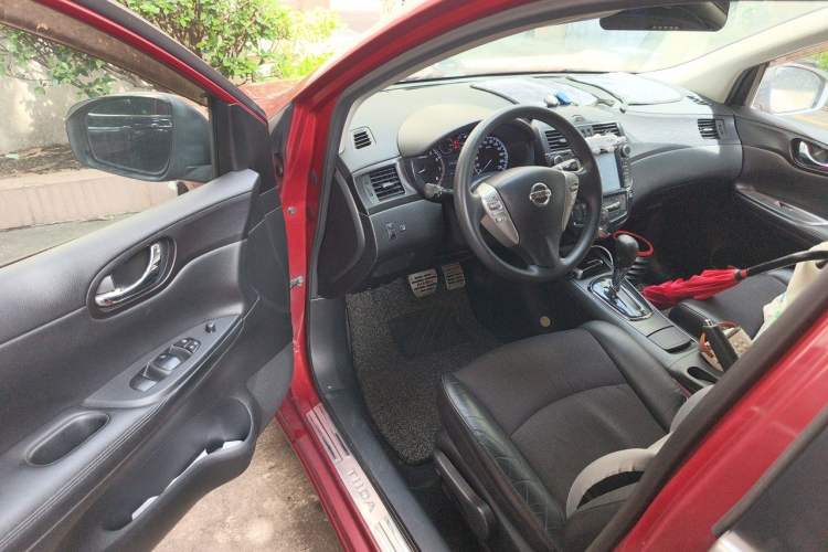 Used Nissan Tiida 2011 1.6L CVT Smart Version Driver Seat