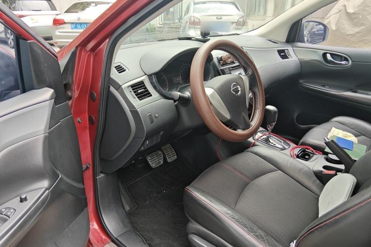 Used Nissan Tiida 2011 1.6T M-CVT Cool Edition Driver Seat