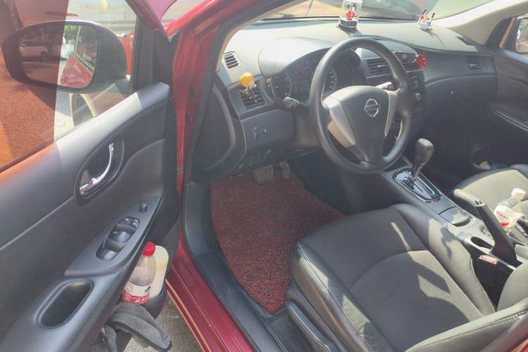 Used Nissan Tiida 2011 1.6L CVT Smart Version Driver Seat