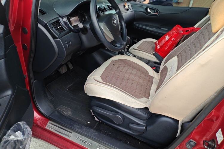 Used Nissan Tiida 2011 1.6L CVT Smart Version Driver Seat