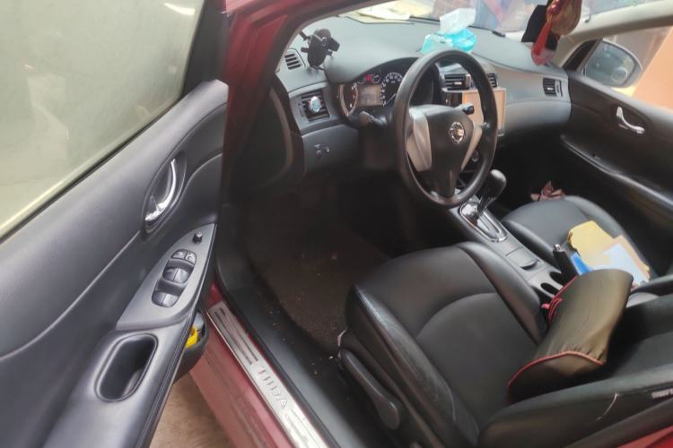 Used Nissan Tiida 2011 1.6L CVT Smart Version Driver Seat