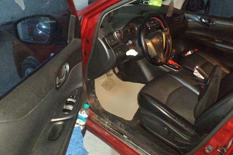 Used Nissan Tiida 2011 1.6L CVT Smart Version Driver Seat