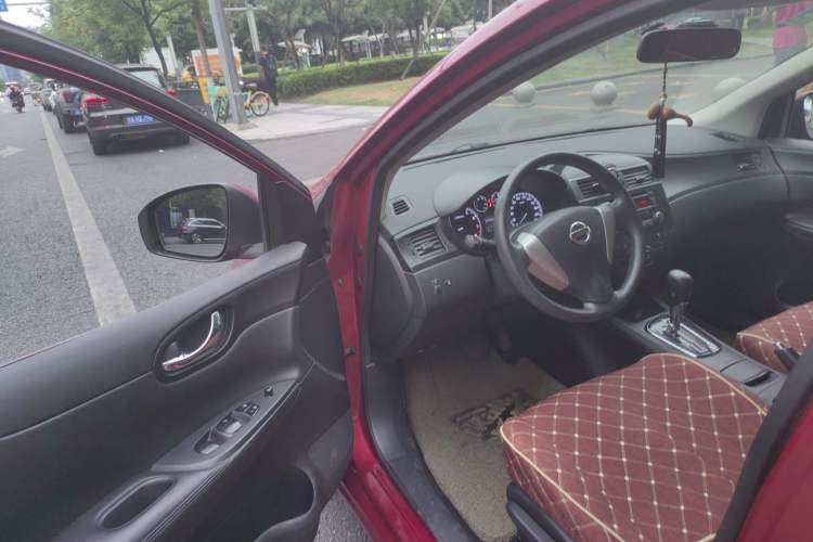 Used Nissan Tiida 2011 1.6L CVT Smart Version Driver Seat