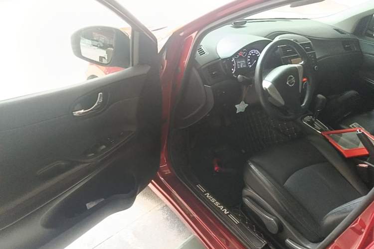 Used Nissan Tiida 2011 1.6L CVT Smart Version Driver Seat