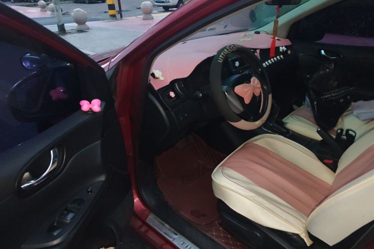 Used Nissan Tiida 2011 1.6L CVT Smart Version Driver Seat