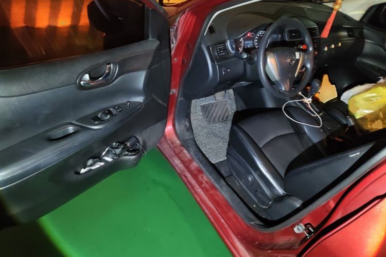 Used Nissan Tiida 2011 1.6L CVT Smart Version Driver Seat