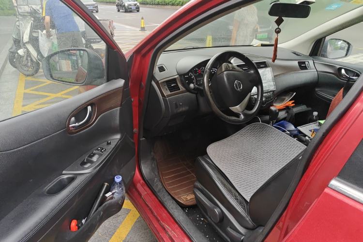 Used Nissan Tiida 2011 1.6L CVT Smart Version Driver Seat