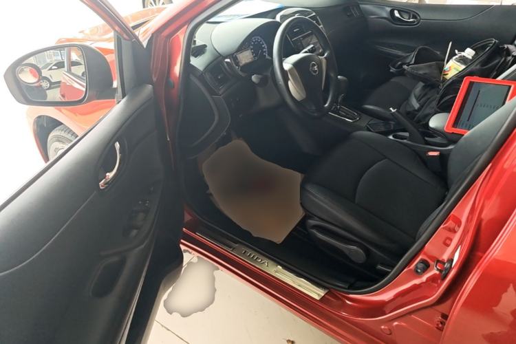 Used Nissan Tiida 2011 1.6L CVT Smart Version Driver Seat