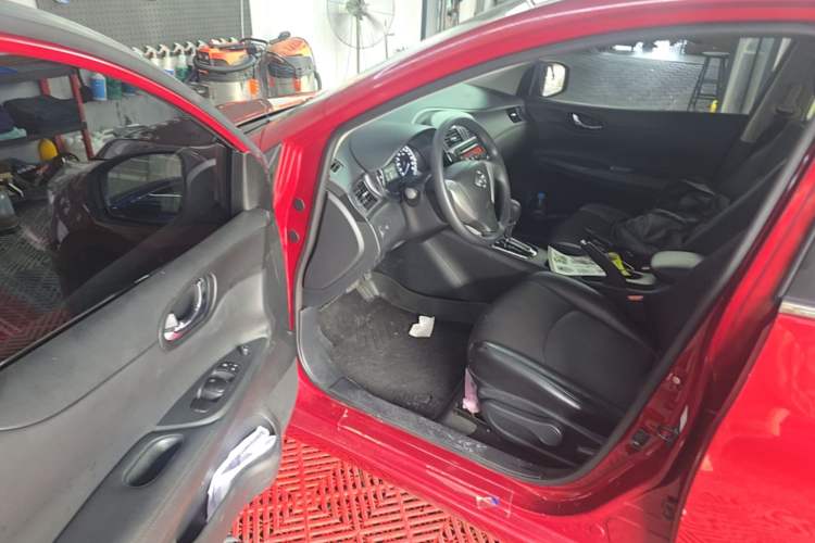 Used Nissan Tiida 2011 1.6L CVT Smart Version Driver Seat