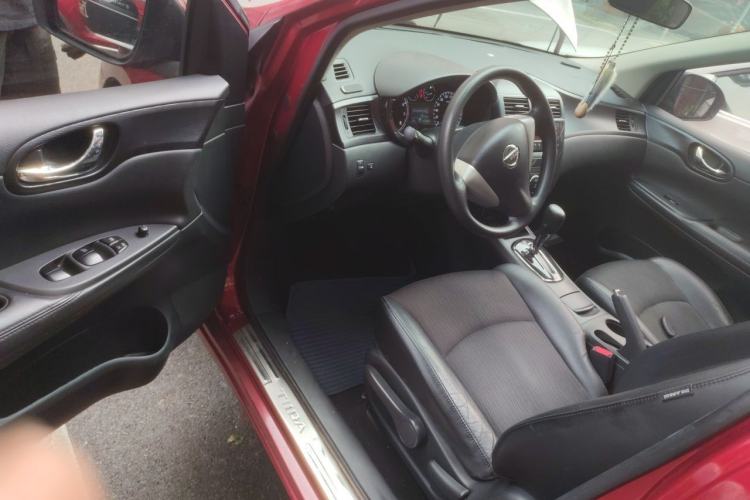 Used Nissan Tiida 2011 1.6L CVT Smart Version Driver Seat