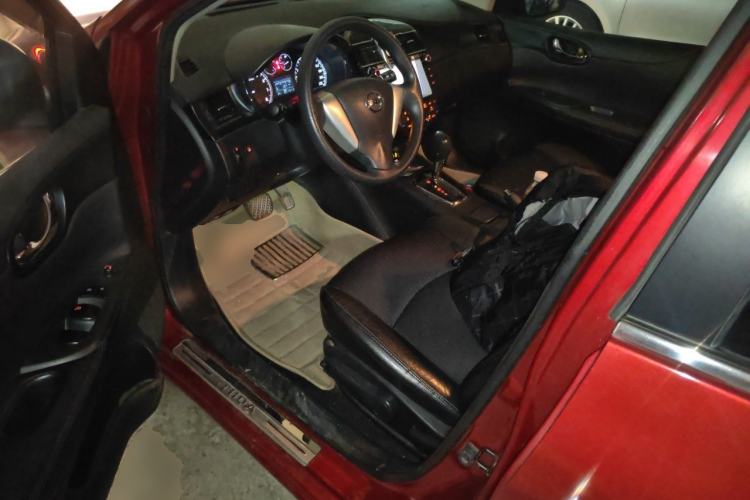 Used Nissan Tiida 2011 1.6L CVT Smart Version Driver Seat