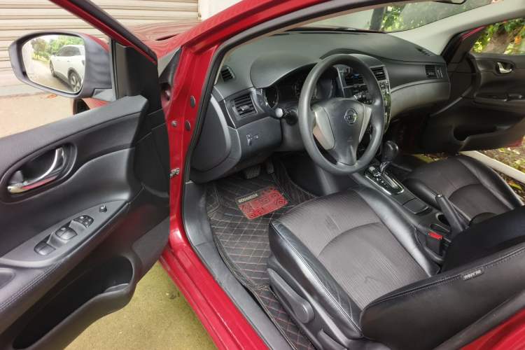 Used Nissan Tiida 2011 1.6L CVT Smart Version Driver Seat