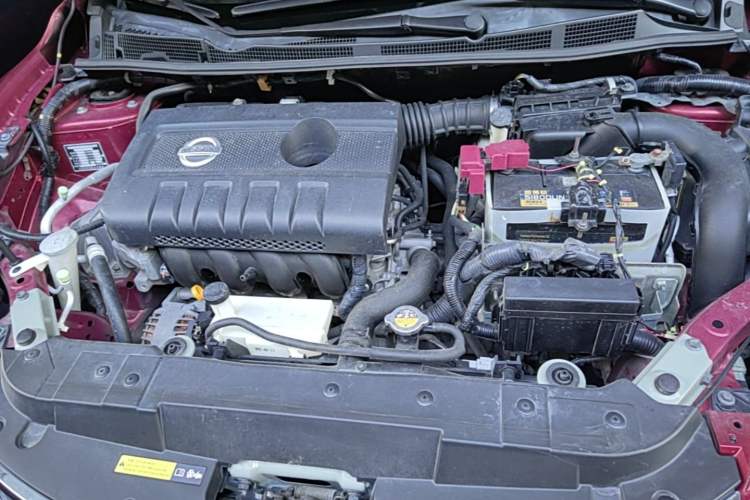 Used Nissan Tiida 2011 1.6L CVT Smart Version Engine Bay