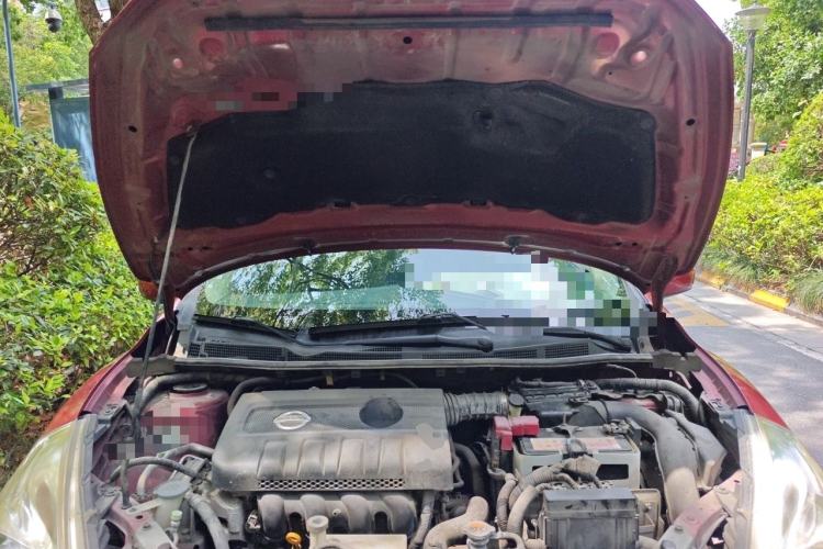 Used Nissan Tiida 2011 1.6L CVT Smart Version Engine Bay