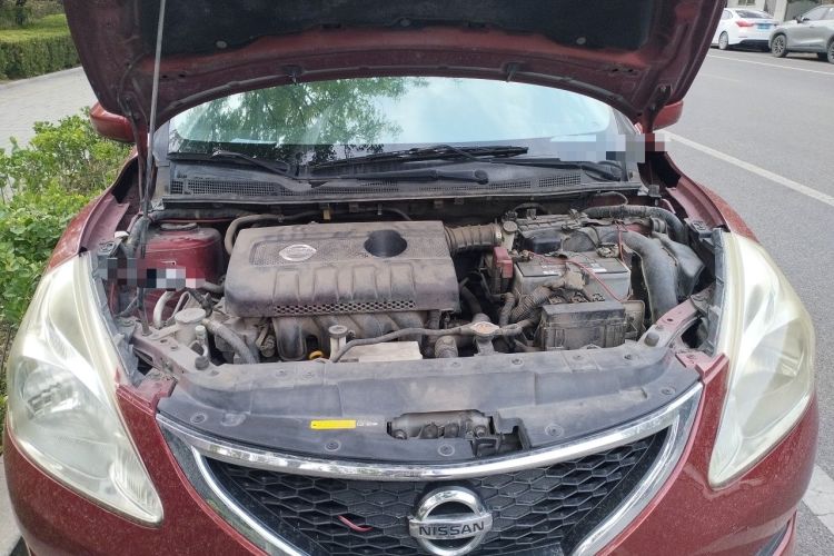 Used Nissan Tiida 2011 1.6L CVT Smart Version Engine Bay