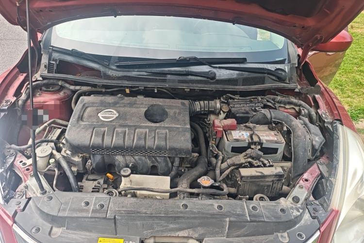 Used Nissan Tiida 2011 1.6L Manual Smart Version Engine Bay