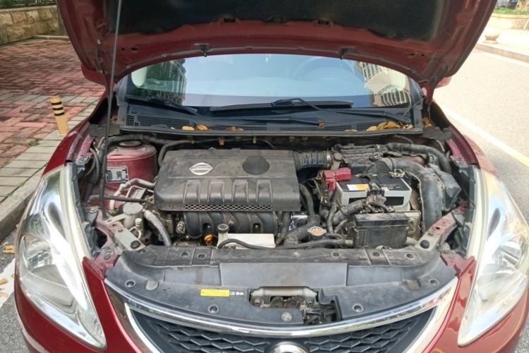 Used Nissan Tiida 2011 1.6L CVT Smart Version Engine Bay