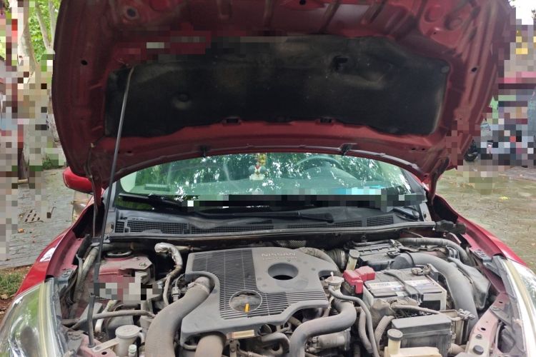 Used Nissan Tiida 2011 1.6T M-CVT Dynamic Edition Engine Bay