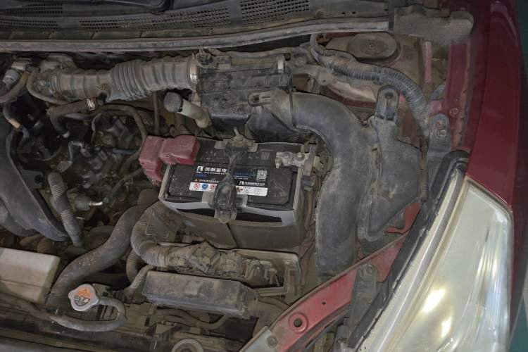 Used Nissan Tiida 2011 1.6L CVT Comfort Model Engine Bay Left