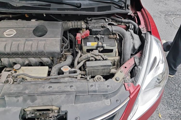 Used Nissan Tiida 2011 1.6L CVT Smart Version Engine Bay Left