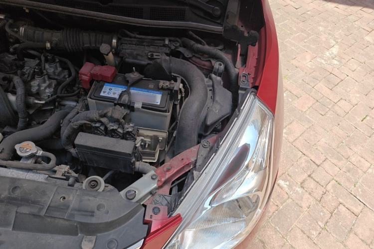 Used Nissan Tiida 2011 1.6L CVT Comfort Model Engine Bay Left