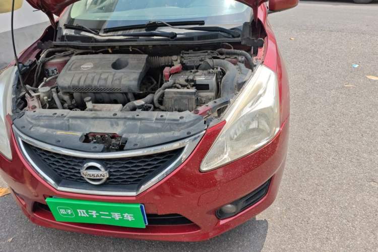 Used Nissan Tiida 2011 1.6L CVT Smart Version Engine Bay Left