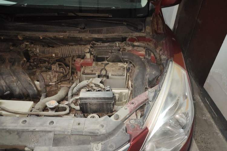 Used Nissan Tiida 2011 1.6L CVT Comfort Model Engine Bay Left