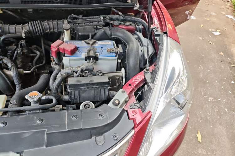 Used Nissan Tiida 2011 1.6L CVT Comfort Model Engine Bay Left