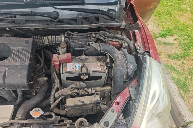 Used Nissan Tiida 2011 1.6L Manual Smart Version Engine Bay Left
